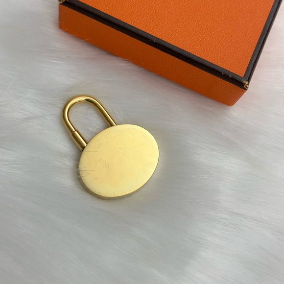 🔥HOST PICK🔥 Hermes Lock 🎉🎊🎉🎊🎉 - Picture 5 of 10